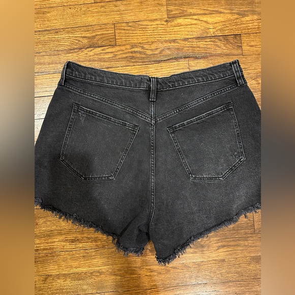 Abercrombie & Fitch Black Jean Shorts High-Waisted Frayed Hem - Picture 2 of 3